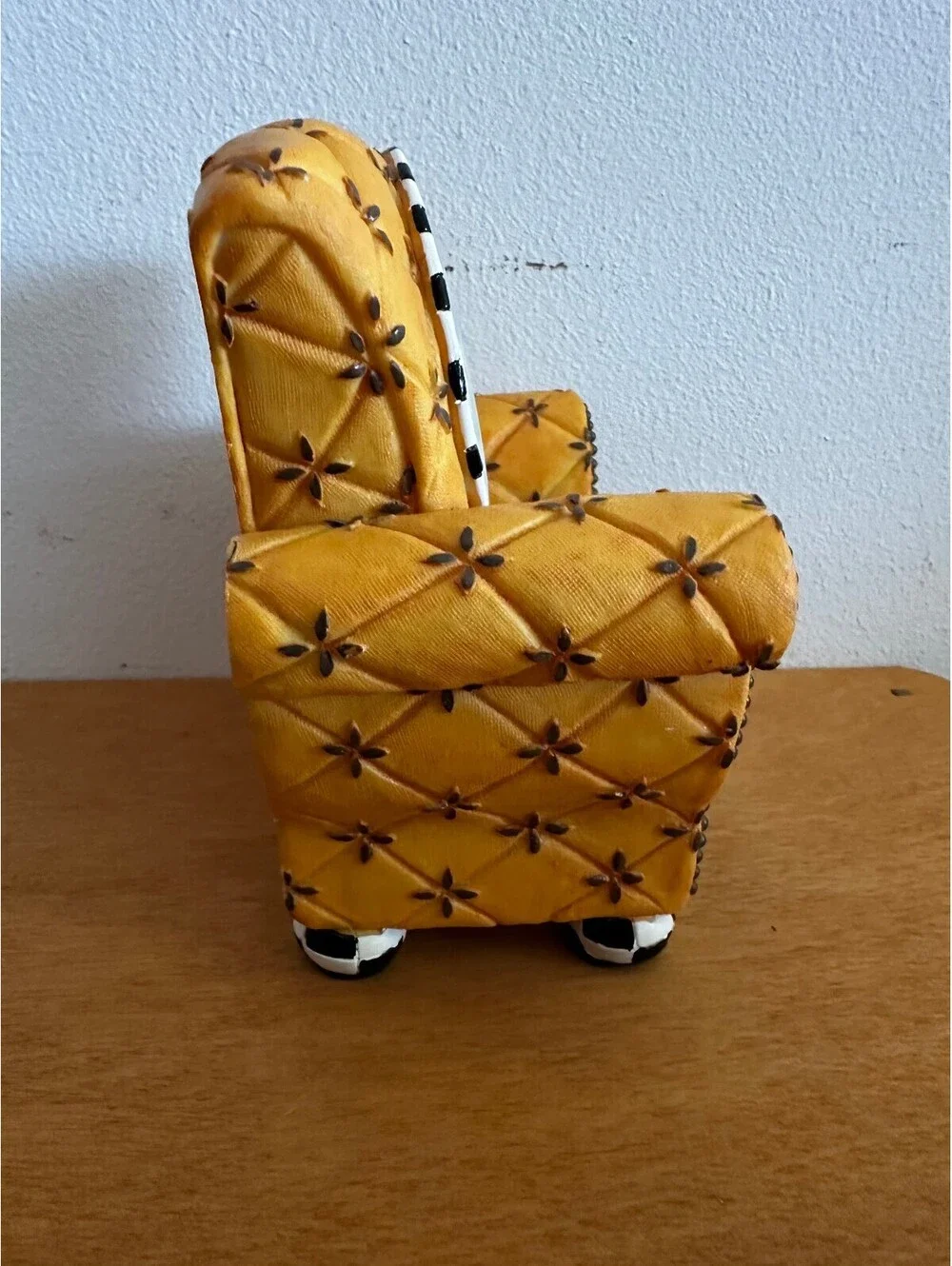 Milton and Louis Novelty Vintage Yellow Armchair Clock